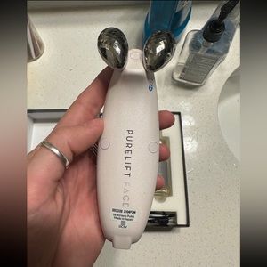 PureLift Face Non-Invasive Facelift Micro Current, Nuface, Skincare device